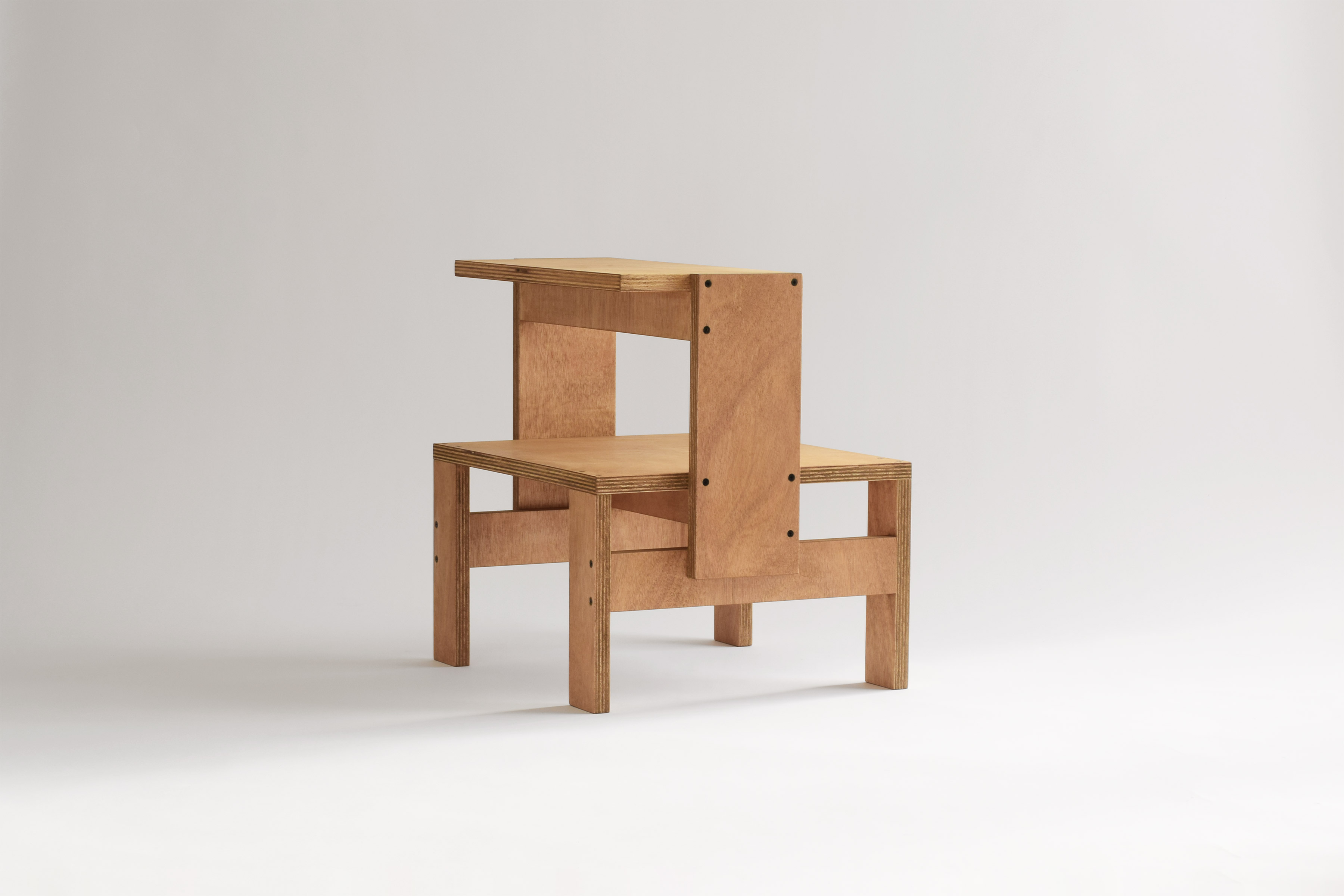 pedestal05_02