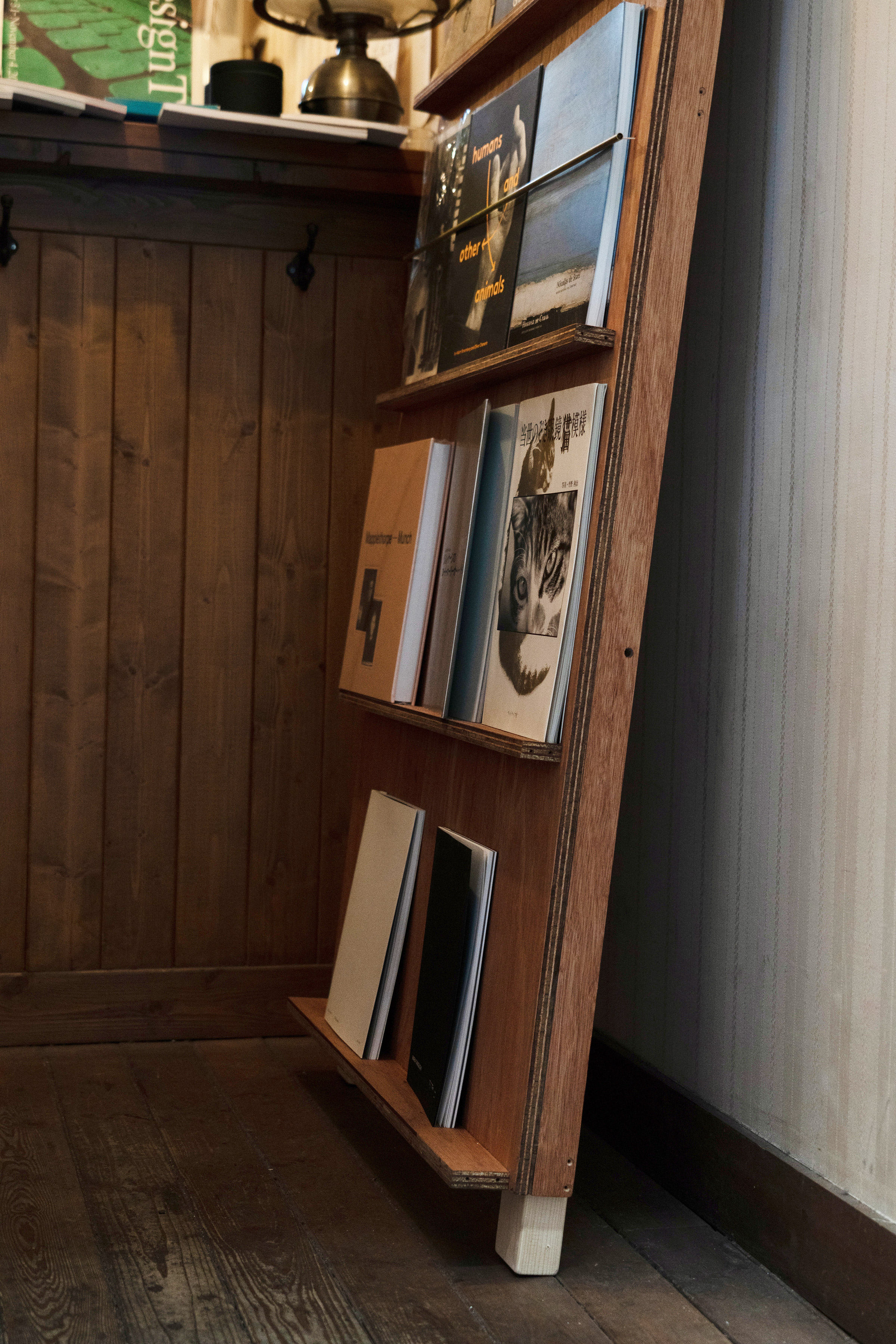 tatabookshelf_03